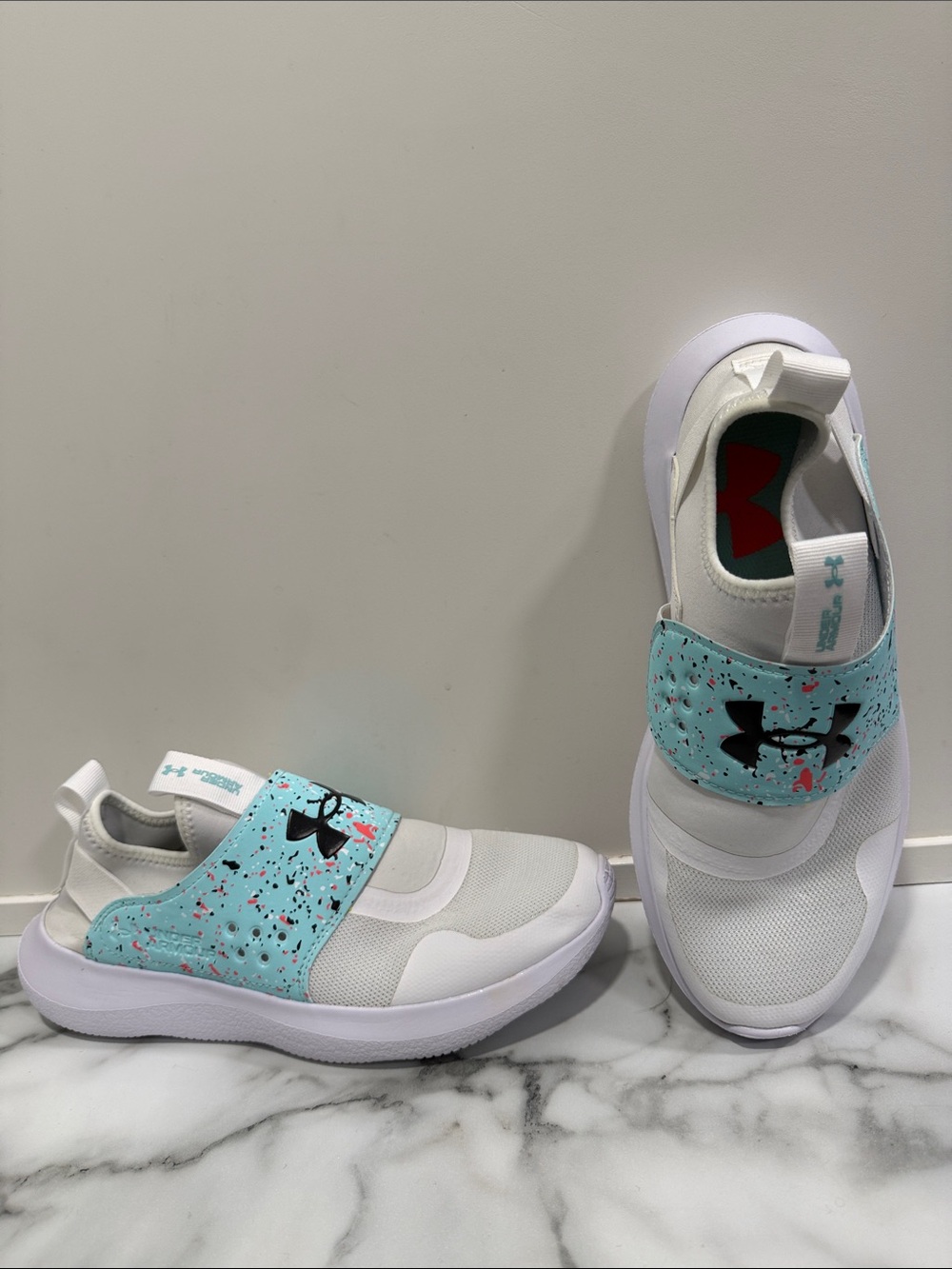 Under Armour Women's UA Runplay Paint Splatter Running Shoes Size 10 - Picture 4 of 10